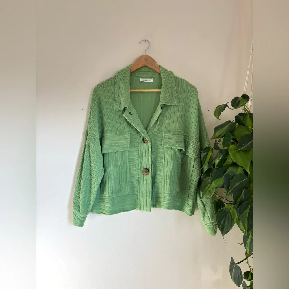 BUCKETLIST terry button down in Kelly green - Picture 2 of 7